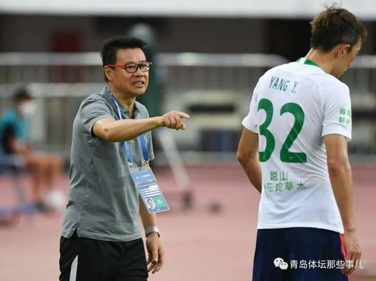 同时，在行业低谷期，中国电影人也在用自己的使命感和担当来勇敢前行，我在这里预祝项目成功”